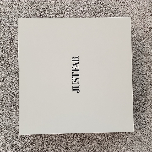 New In Box - JustFab - Hudson heeled boot, grey. Women's 10 - NEW - Picture 8 of 9